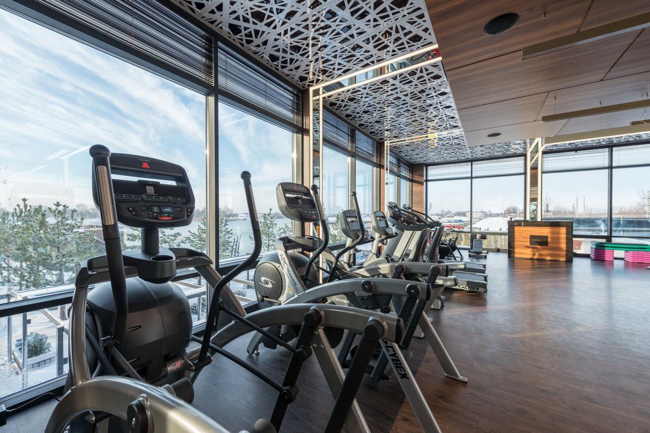 Riviera Zoloche Resort & Spa Vishenki  Bagian luar foto