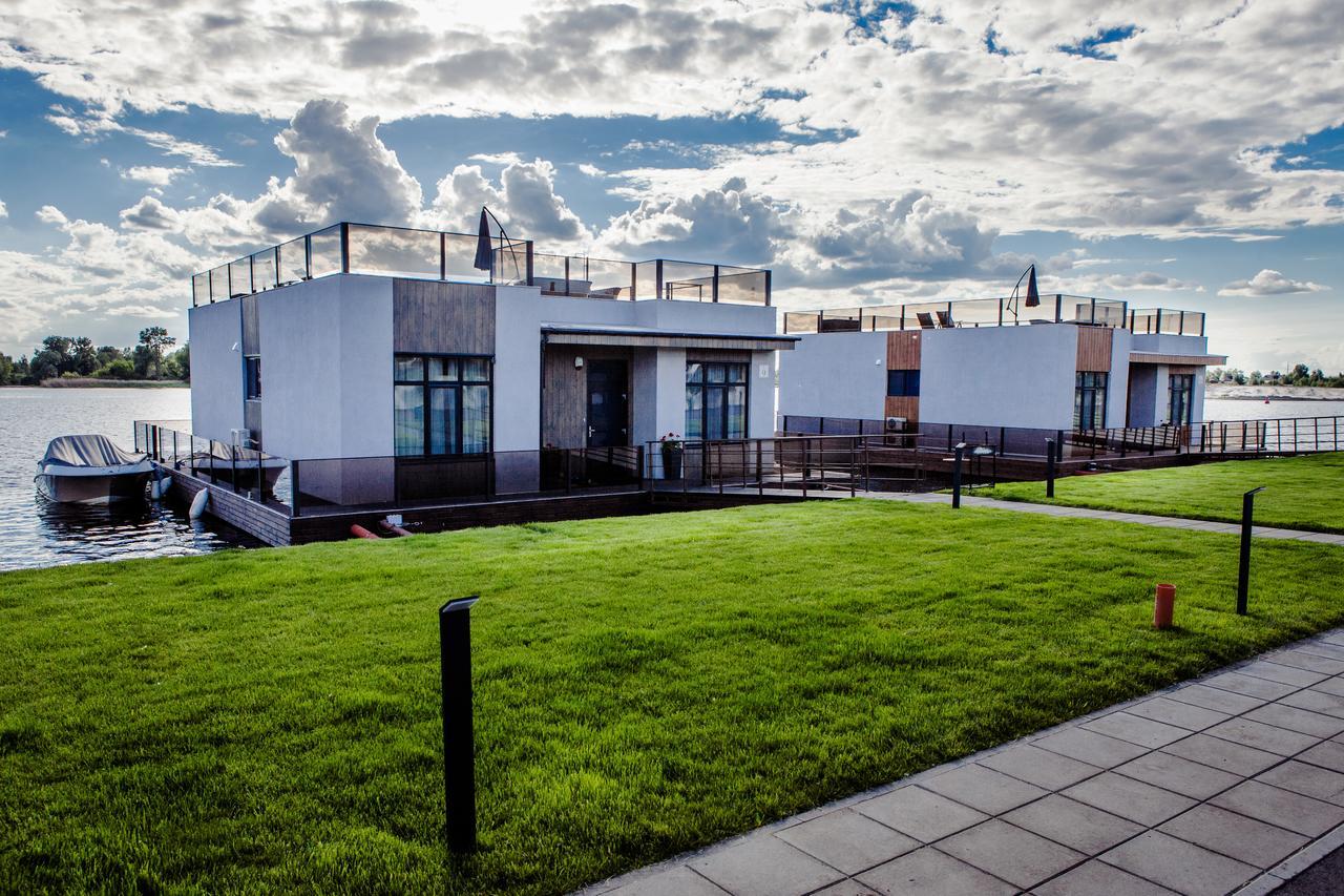 Riviera Zoloche Resort & Spa Vishenki  Bagian luar foto
