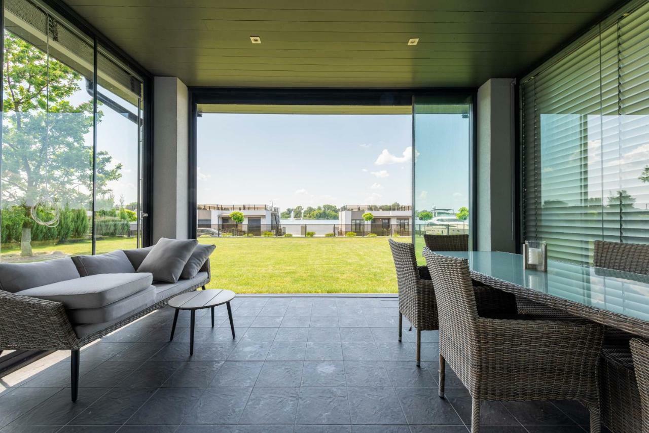 Riviera Zoloche Resort & Spa Vishenki  Bagian luar foto